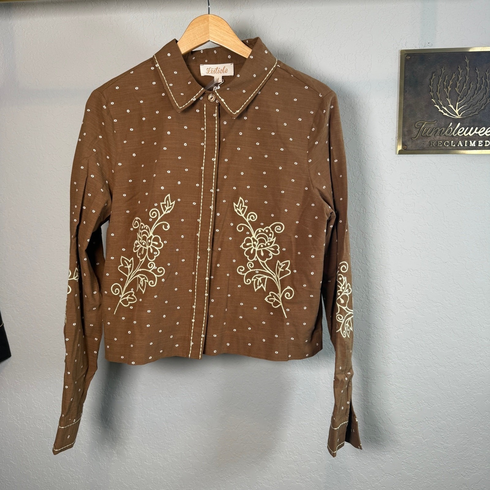 Women's Listicle Amber Brown Embroidered Button Front Long Sleeve Shirt S New
